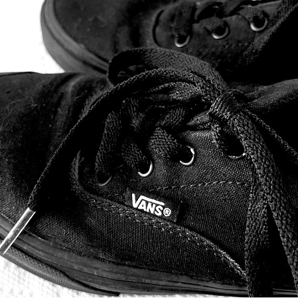 5 for $25! VINTAGE! Off the Wall Old Skool VANS!